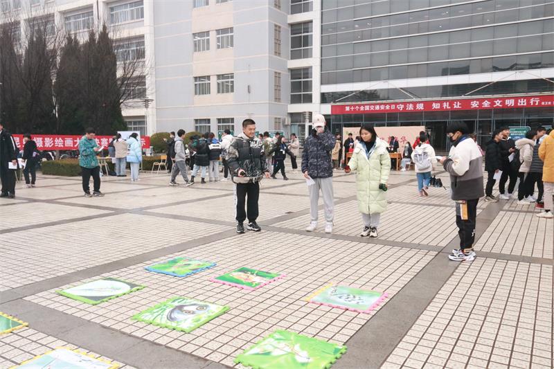 昆虫游园会800.jpg